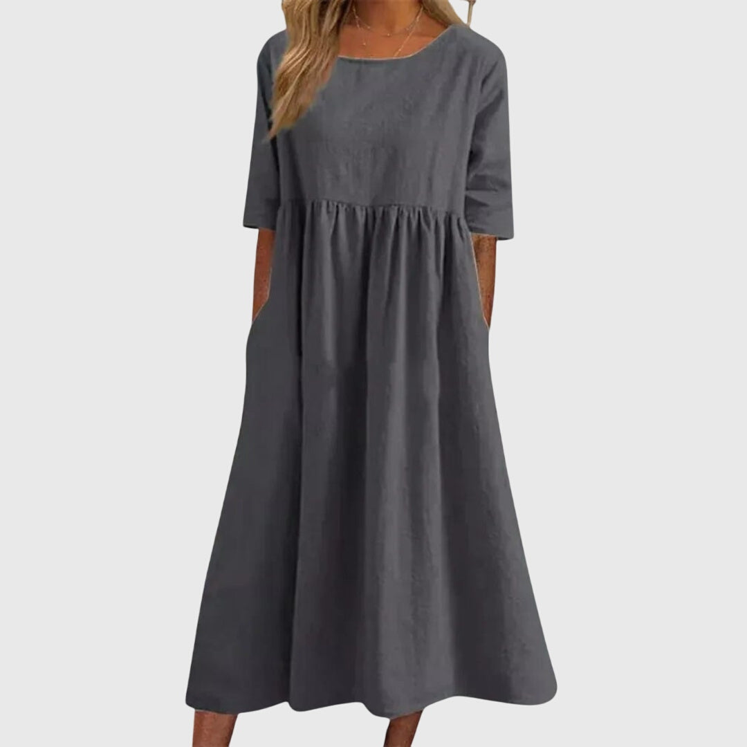 Hailey | Elegant Short-Sleeved Dress