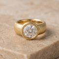 Ring made of forged gold with vintage zirconias